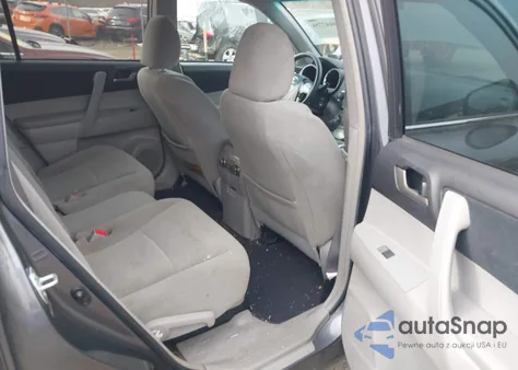 2013 Toyota Highlander Base Plus V6 из США, поврежденный, VIN 5TDBK3EH9DS262606